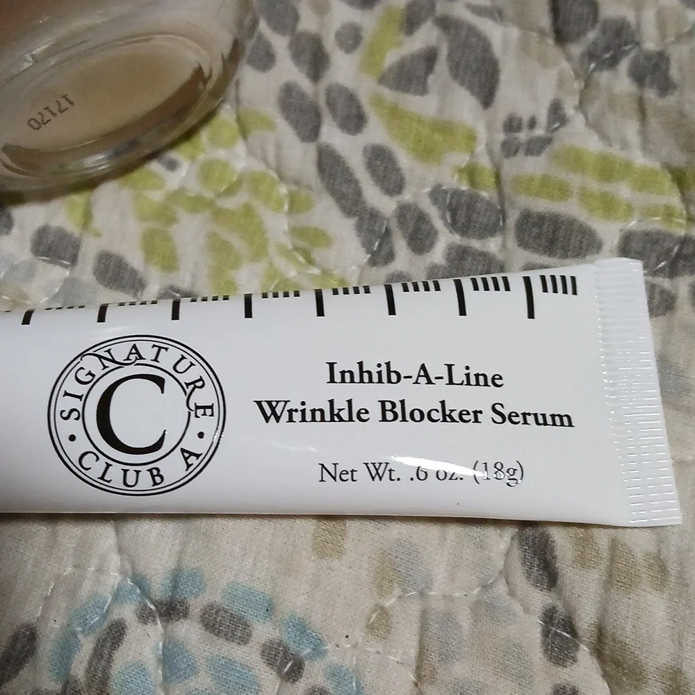 Signature Club C Skincare Set - Picture 4 of 5